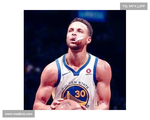 NBA球星表情大解析:从詹姆斯到库里,笑容背后的故事 NBA球星表情大解析:从詹姆斯到库里,笑容背后的故事