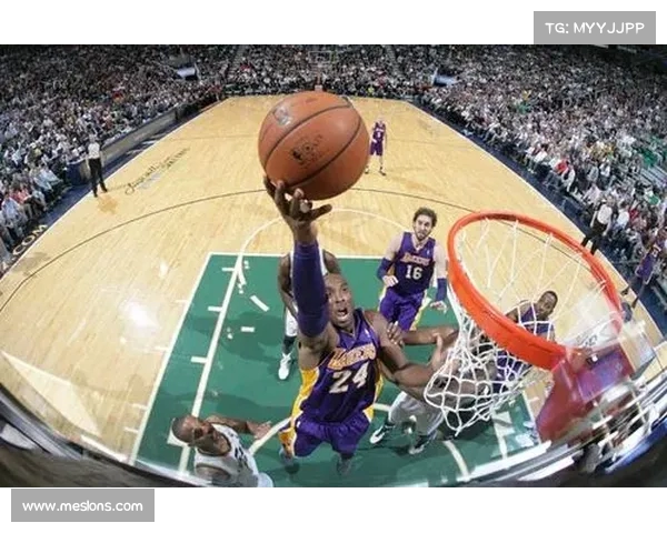 突破上篮技巧解析 提升进攻效率 打破防守束缚的关键策略